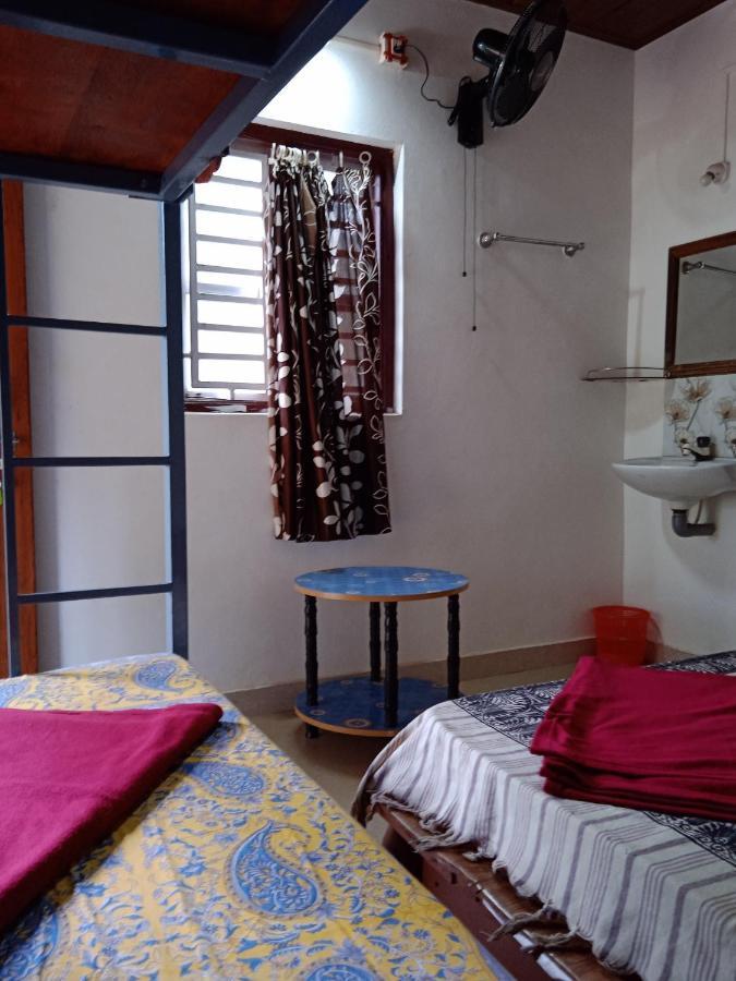 Gundappa Cafe Gokarna Kudle Beach Eksteriør bilde