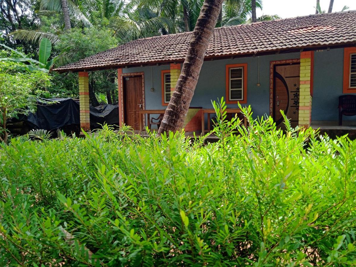 Gundappa Cafe Gokarna Kudle Beach Eksteriør bilde