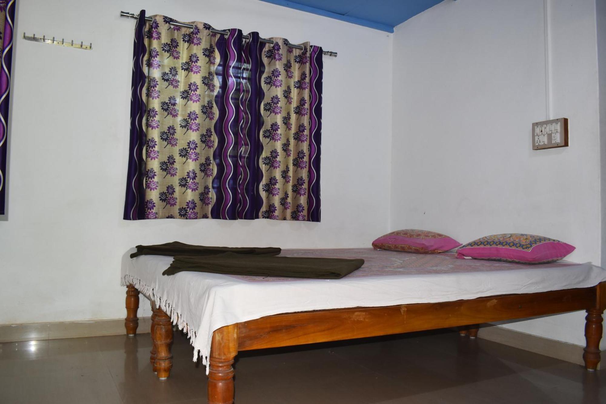 Gundappa Cafe Gokarna Kudle Beach Eksteriør bilde